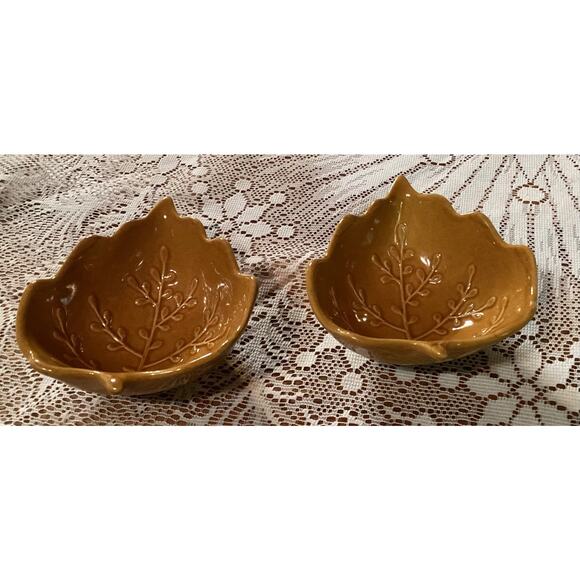 Set of 2 Pier 1 Imports Yellow Golden Leaf Footed Bowls Fall Stoneware - Picture 3 of 8